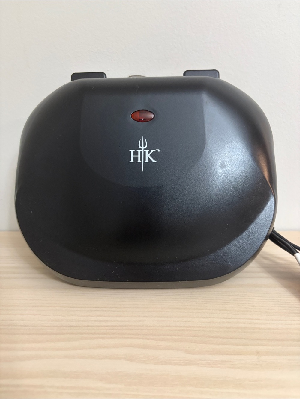 Hell’s Kitchen New! Black Electric contact grill 2-slice capacity